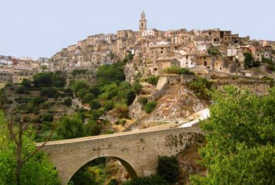 GRANJA ESCUELA SIERRA DE MARIOLA