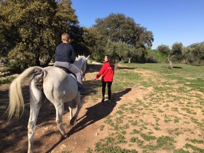 GRANJA ESCUELA SIERRA DE MARIOLA