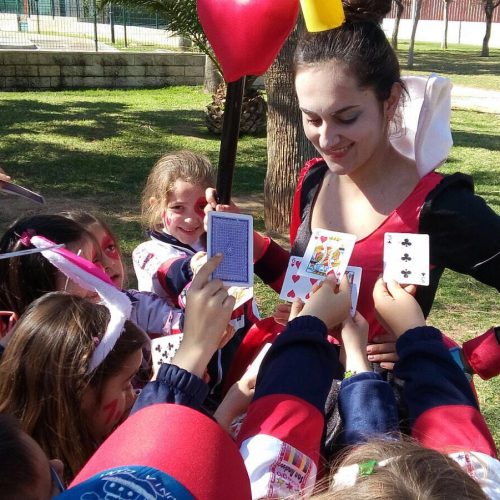 ALICIA EN EL PAIS DE LAS MARAVILLAS
