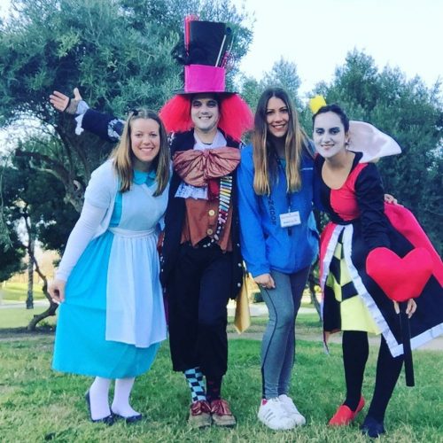 ALICIA EN EL PAIS DE LAS MARAVILLAS